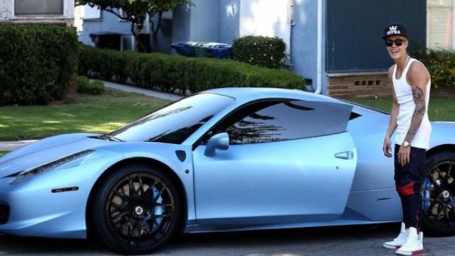 El cantante canadiense ya no es bienvenido para comprar un Ferrari de la marca Maranello.
